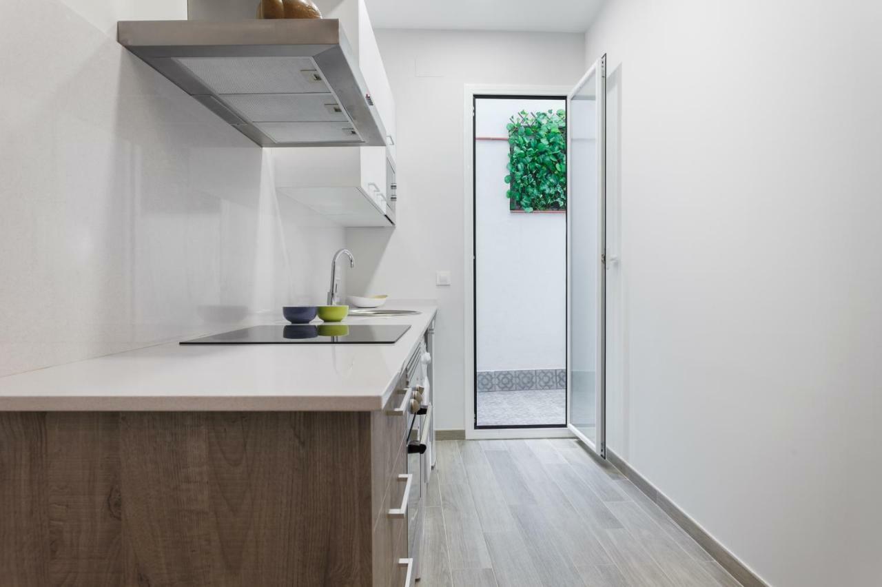 Beautiful Apartment 20 Minutes From City Center L'Hospitalet de Llobregat Exterior foto